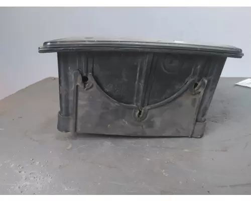 VOLVO VNL FOG LIGHT