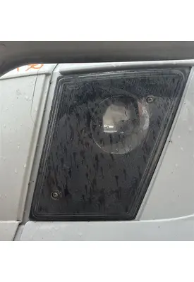 VOLVO VNL FOG LIGHT