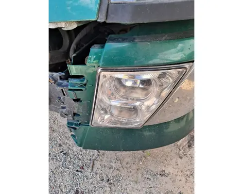 VOLVO VNL FOG LIGHT