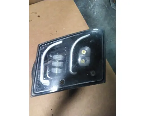 VOLVO VNL FOG LIGHT