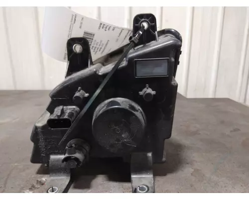 VOLVO VNL FOG LIGHT