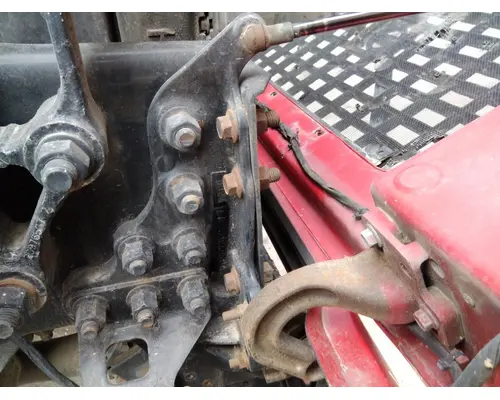 VOLVO VNL FRAME HORN