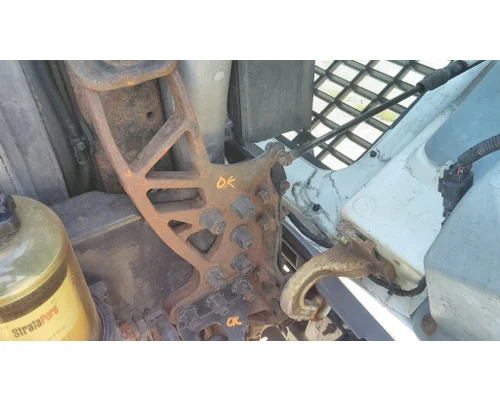 VOLVO VNL FRAME HORN