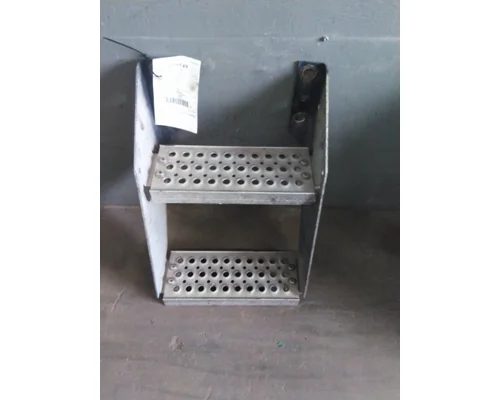 VOLVO VNL FRAME STEP