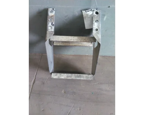 VOLVO VNL FRAME STEP
