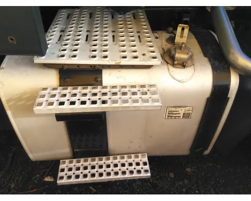VOLVO VNL FUEL TANK