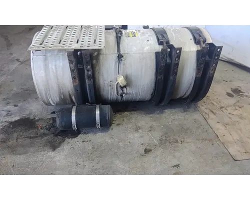 VOLVO VNL FUEL TANK