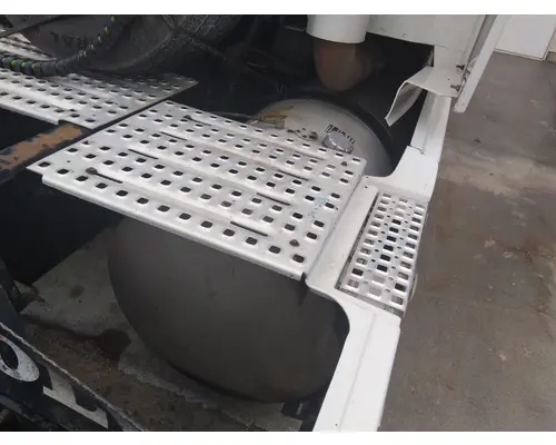 VOLVO VNL FUEL TANK