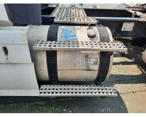VOLVO VNL FUEL TANK