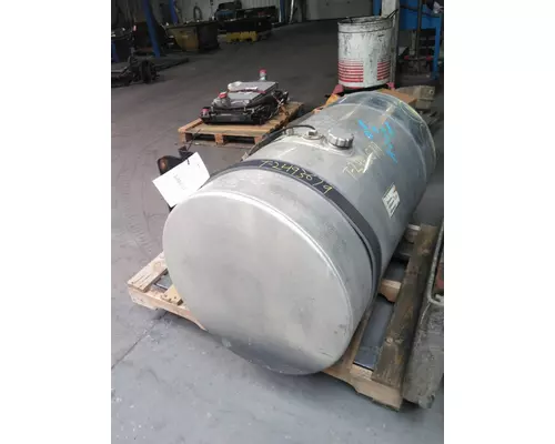VOLVO VNL FUEL TANK