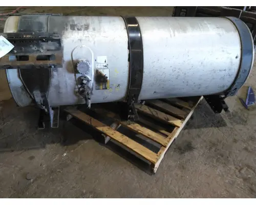 VOLVO VNL FUEL TANK
