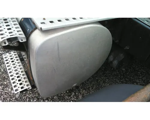 VOLVO VNL FUEL TANK