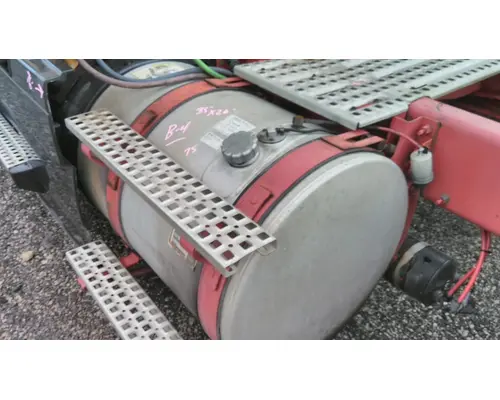 VOLVO VNL FUEL TANK