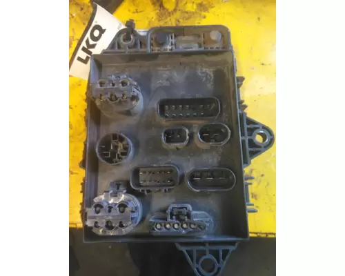 VOLVO VNL FUSE BOX