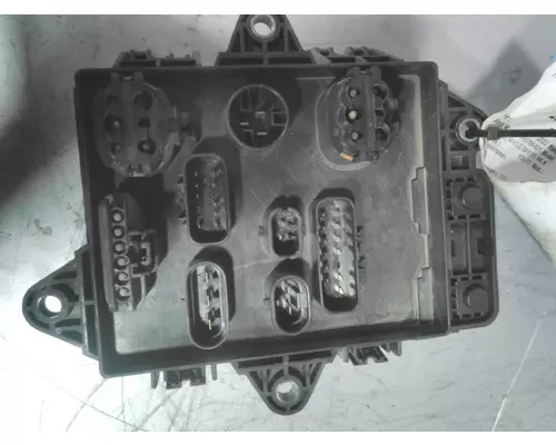 VOLVO VNL FUSE BOX