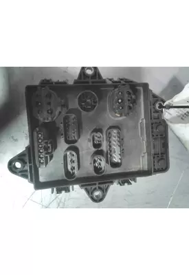 VOLVO VNL FUSE BOX
