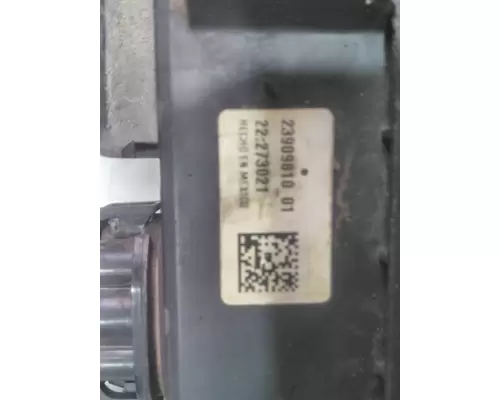 VOLVO VNL FUSE BOX