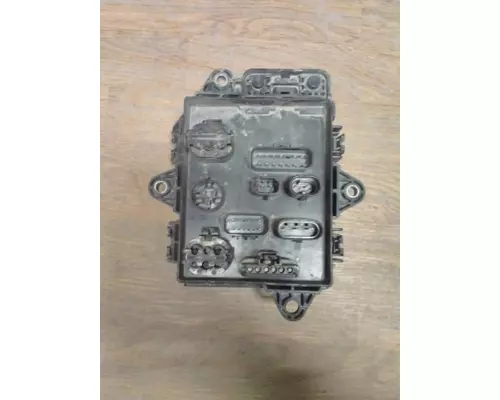 VOLVO VNL FUSE BOX