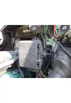 VOLVO VNL FUSE BOX