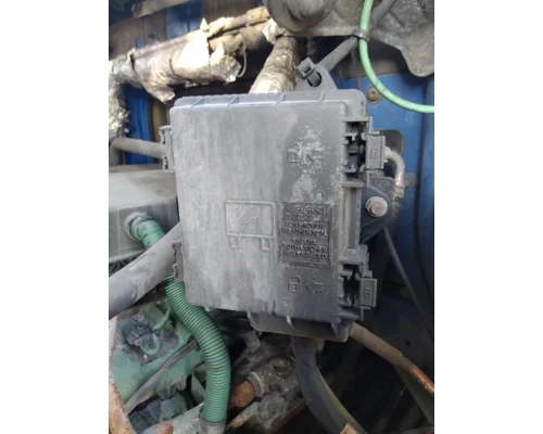 VOLVO VNL FUSE BOX