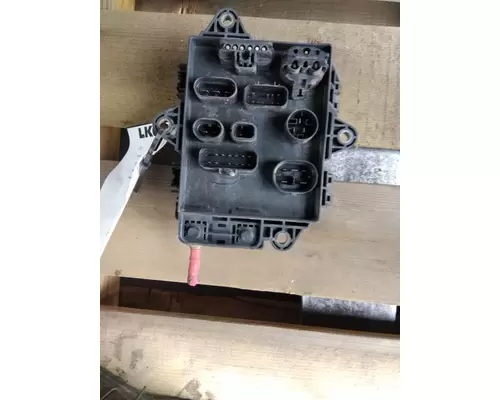 VOLVO VNL FUSE BOX