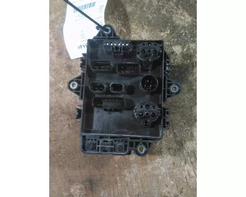 VOLVO VNL FUSE BOX