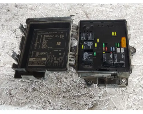 VOLVO VNL FUSE BOX