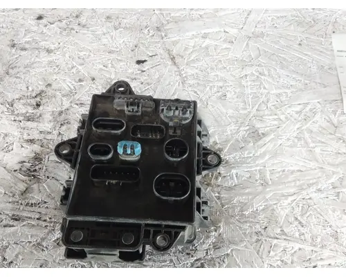 VOLVO VNL FUSE BOX