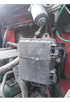 VOLVO VNL FUSE BOX
