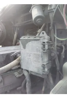 VOLVO VNL FUSE BOX
