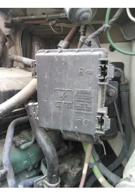 VOLVO VNL FUSE BOX