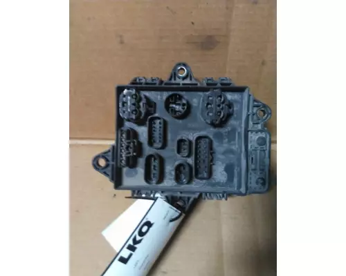 VOLVO VNL FUSE BOX