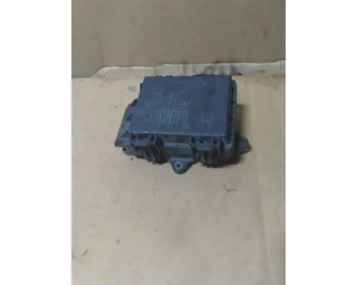VOLVO VNL FUSE BOX