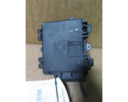 VOLVO VNL FUSE BOX