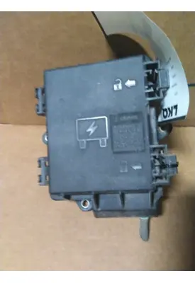 VOLVO VNL FUSE BOX