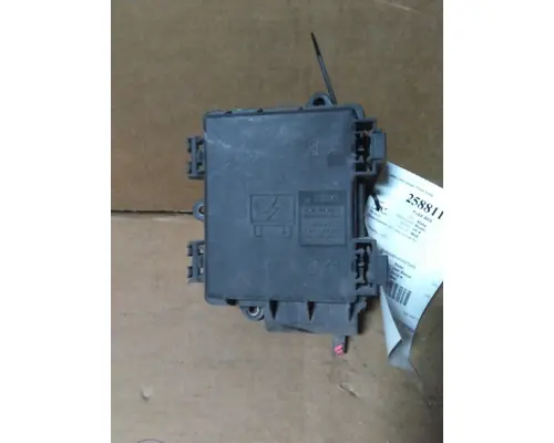 VOLVO VNL FUSE BOX
