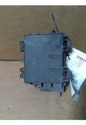 VOLVO VNL FUSE BOX