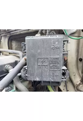 VOLVO VNL FUSE BOX