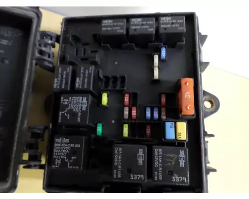 VOLVO VNL FUSE BOX