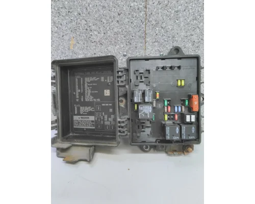 VOLVO VNL FUSE BOX