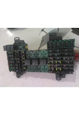 VOLVO VNL FUSE BOX