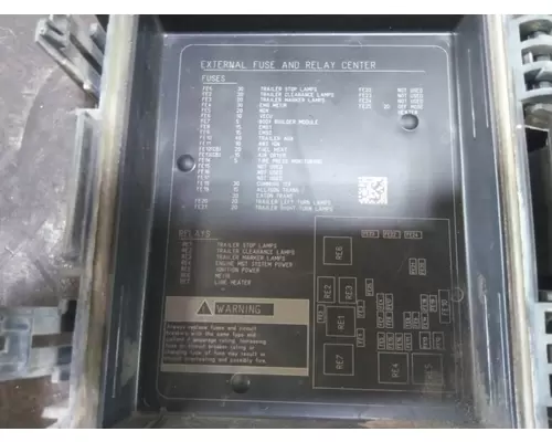 VOLVO VNL FUSE BOX