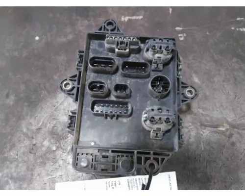 VOLVO VNL FUSE BOX