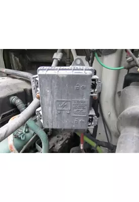 VOLVO VNL FUSE BOX