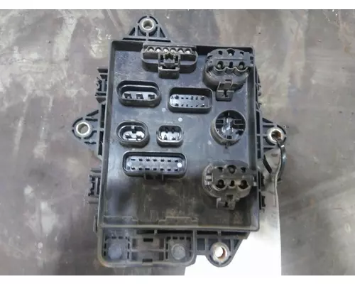 VOLVO VNL FUSE BOX