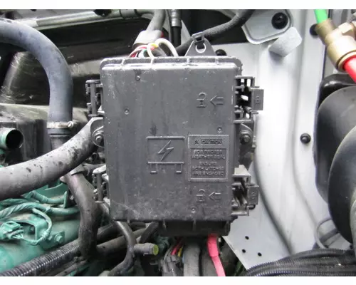 VOLVO VNL FUSE BOX