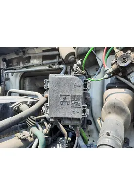 VOLVO VNL FUSE BOX