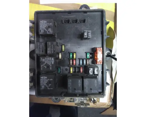 VOLVO VNL FUSE BOX