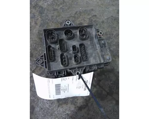VOLVO VNL FUSE BOX