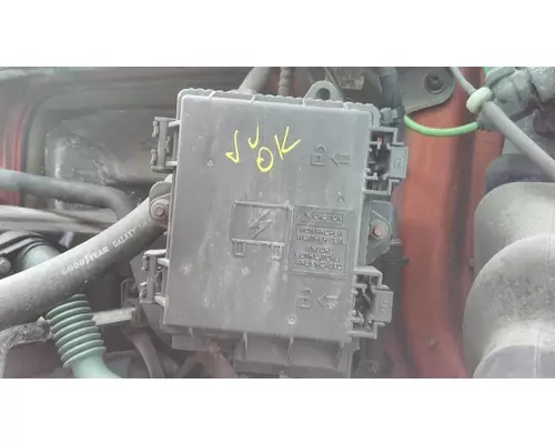 VOLVO VNL FUSE BOX